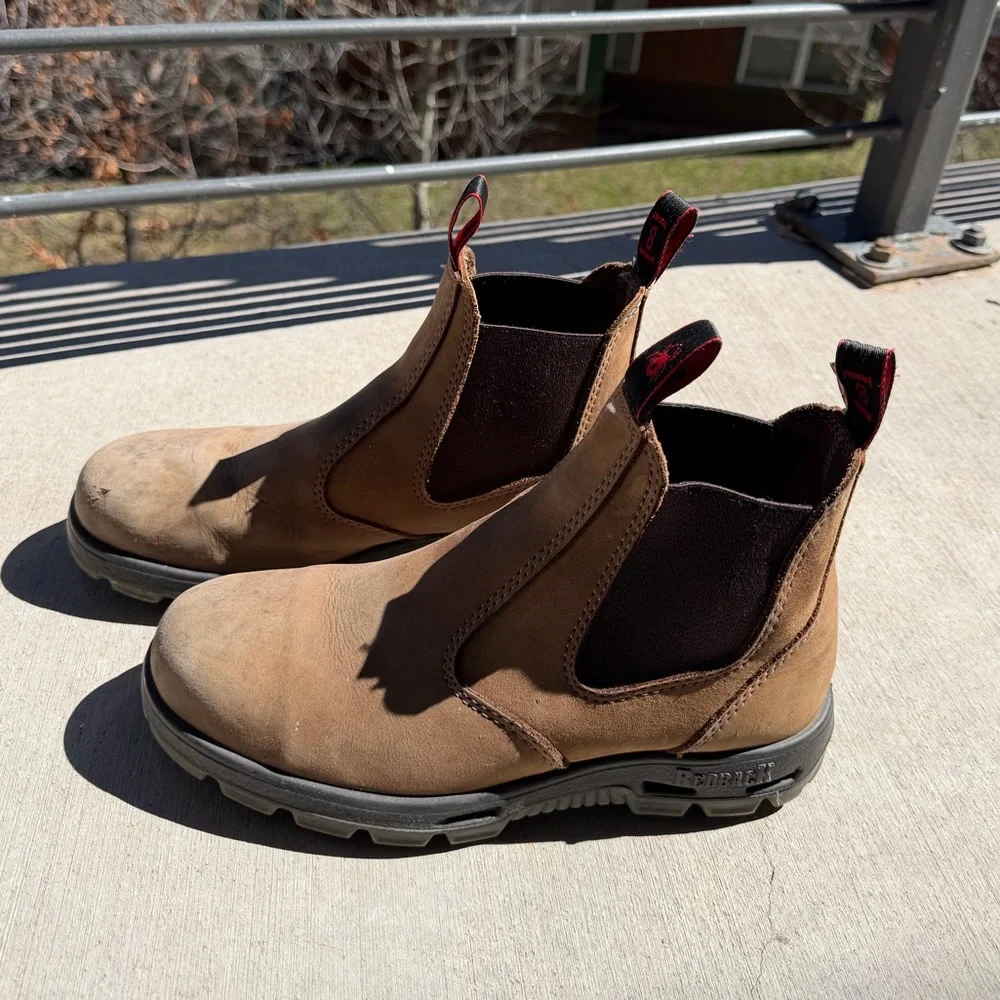 REDBACK BOOTS MEN'S MESA - CRAZY HORSE NUBUCK